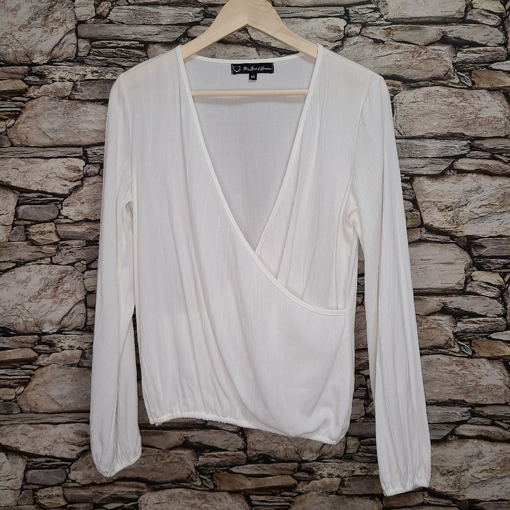 For Love & Lemons Womens Wrap Top Size Medium White Long Sleeve Deep V-Neck